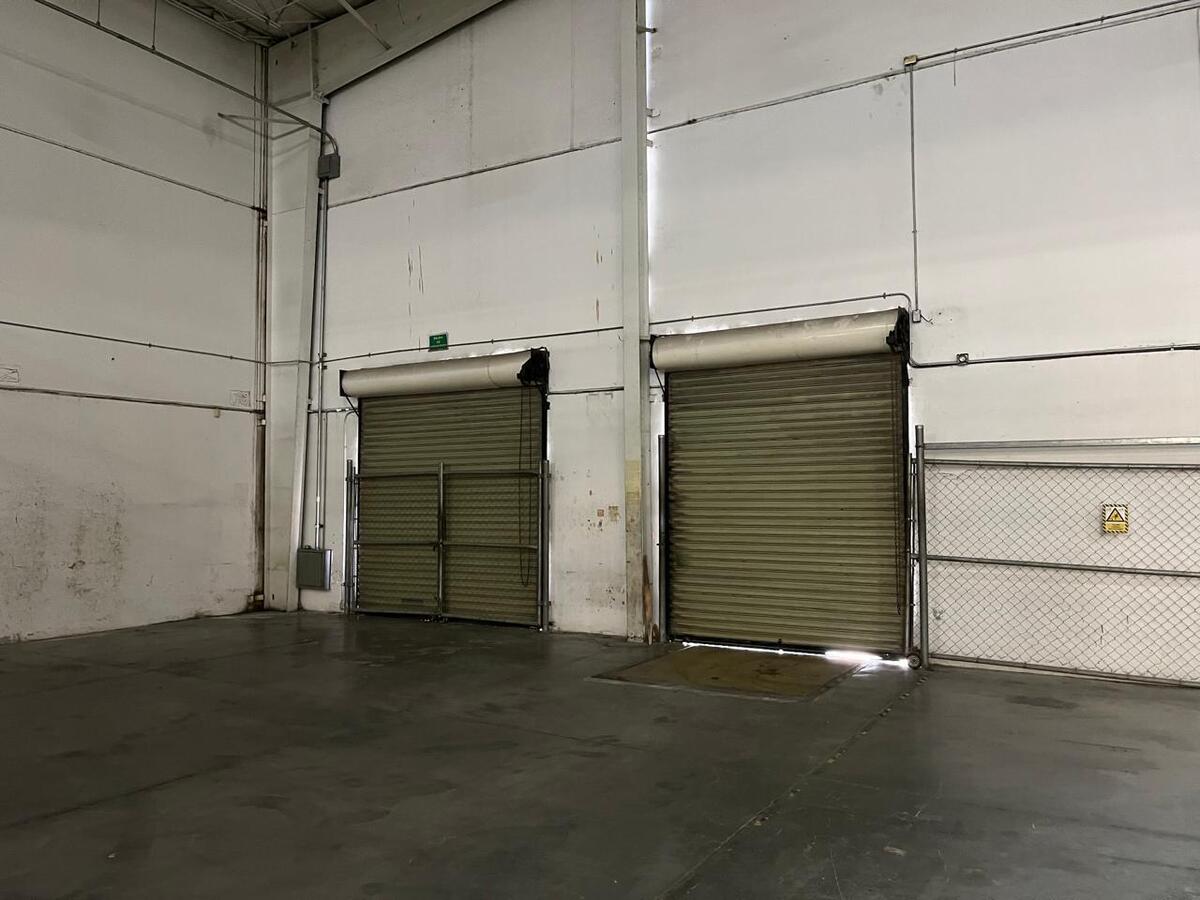 2 of 6: Cortinas de acceso