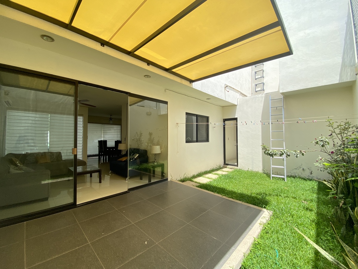 9 de 23: Patio y terraza