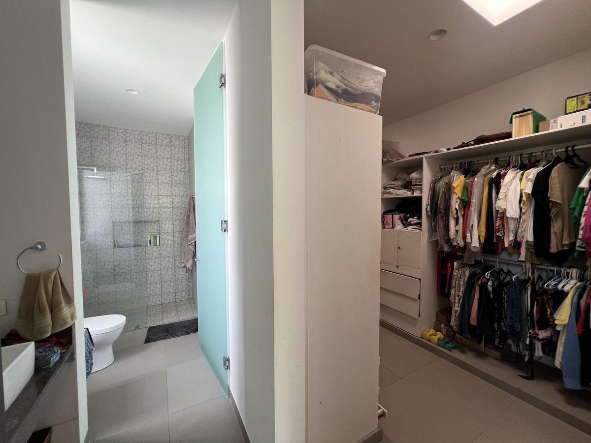 Casa en Venta en Privada con Alberca en Cholul