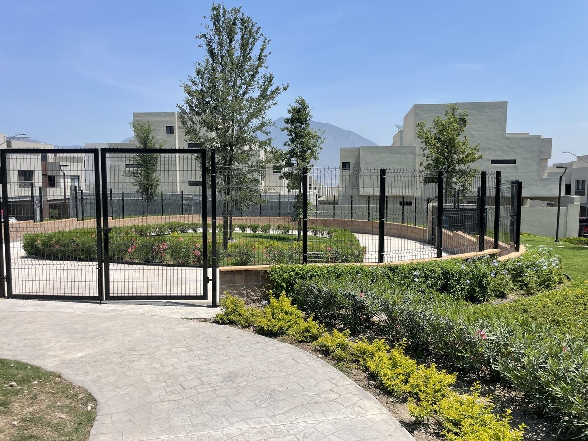 15 de 17: Pista de patinaje