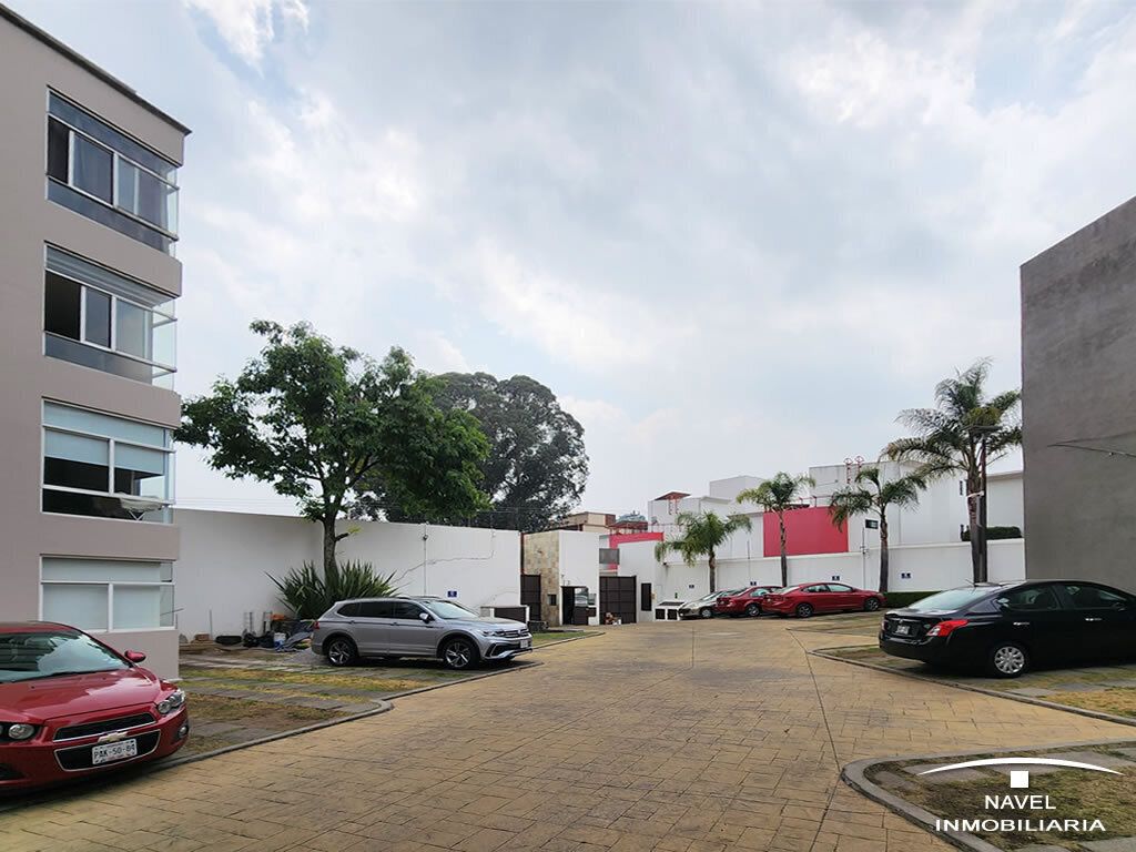 3 de 12: Vialidad del condominio