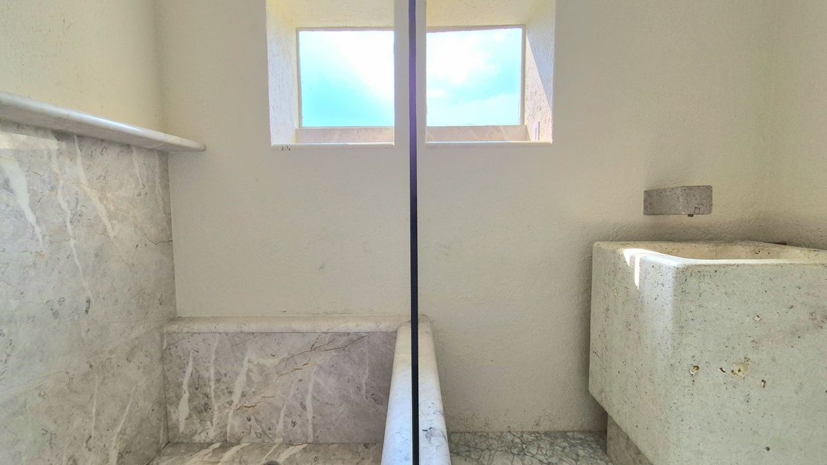 31 of 36: baño cantera recamara 3