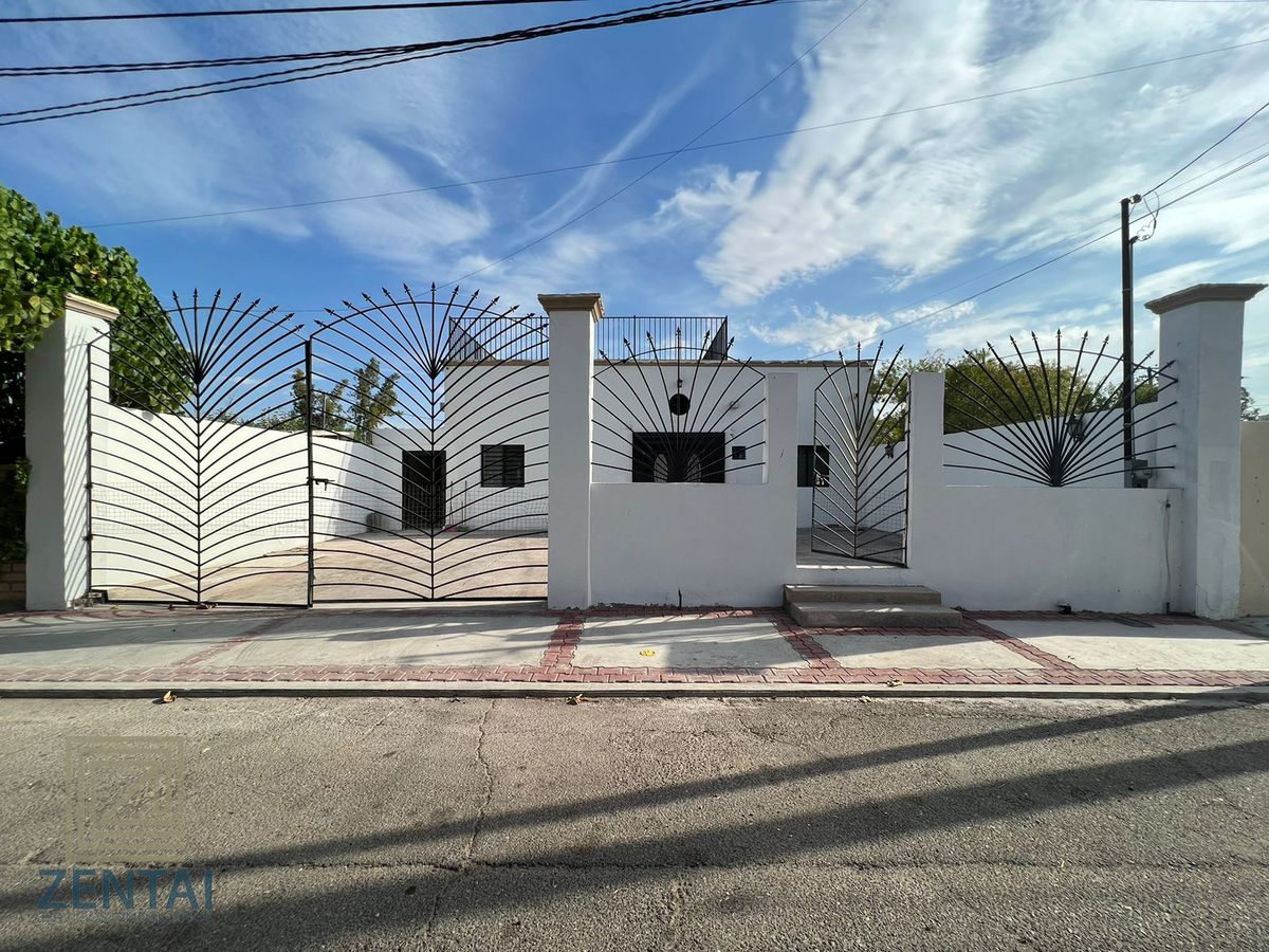 3 of 30: Frente cercano exterior