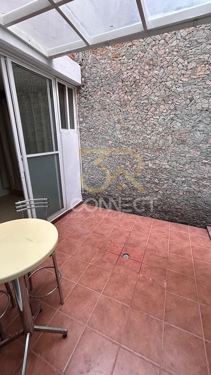 4 de 7