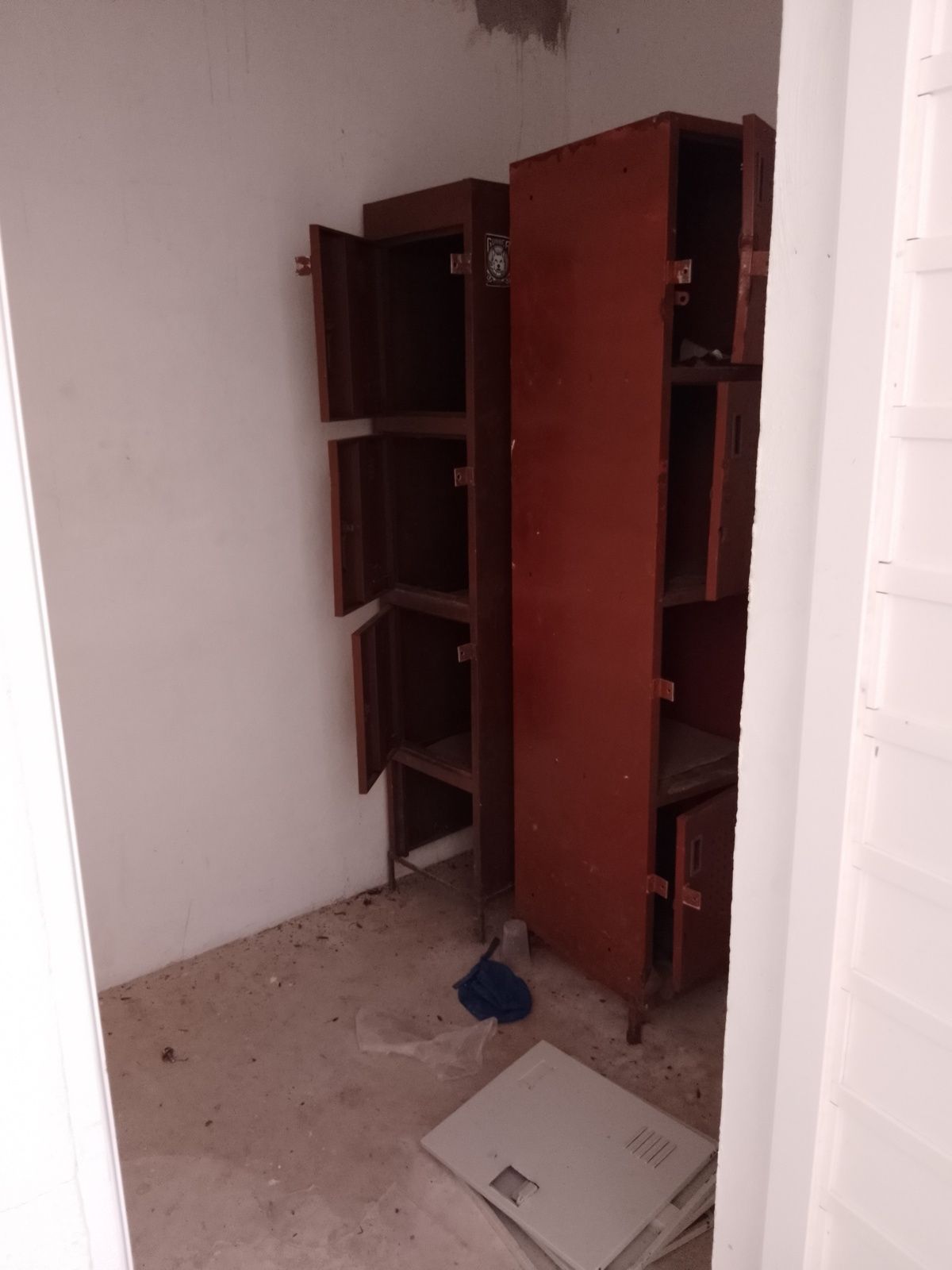 24 de 27