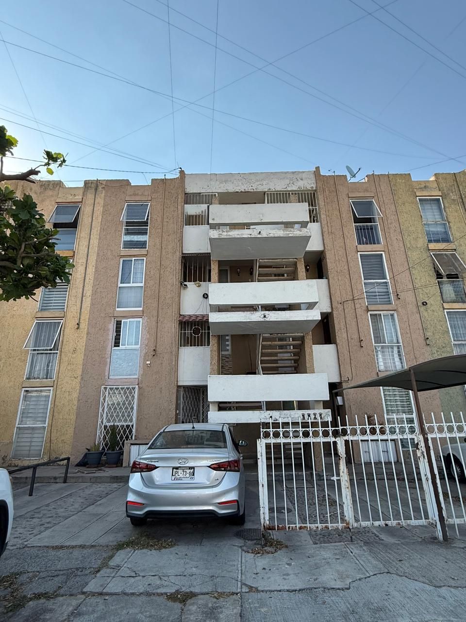 1 de 17: facha del edificio