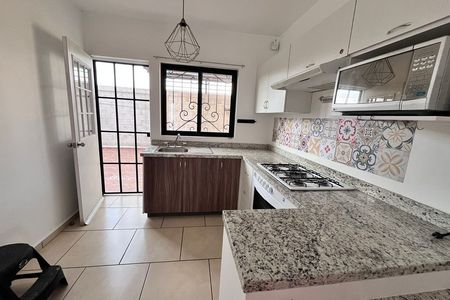 Renta casa San Isidro Queretaro con amenidades y seguridad