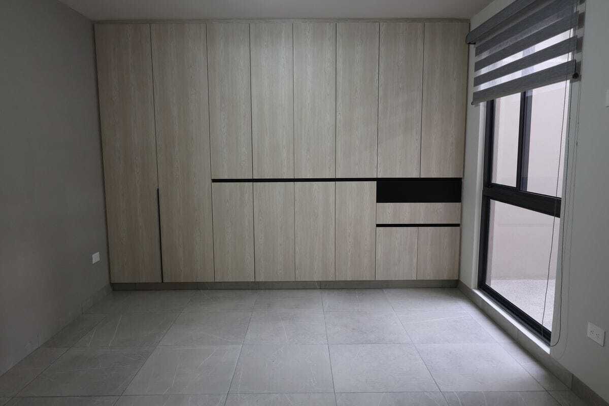 5 of 18