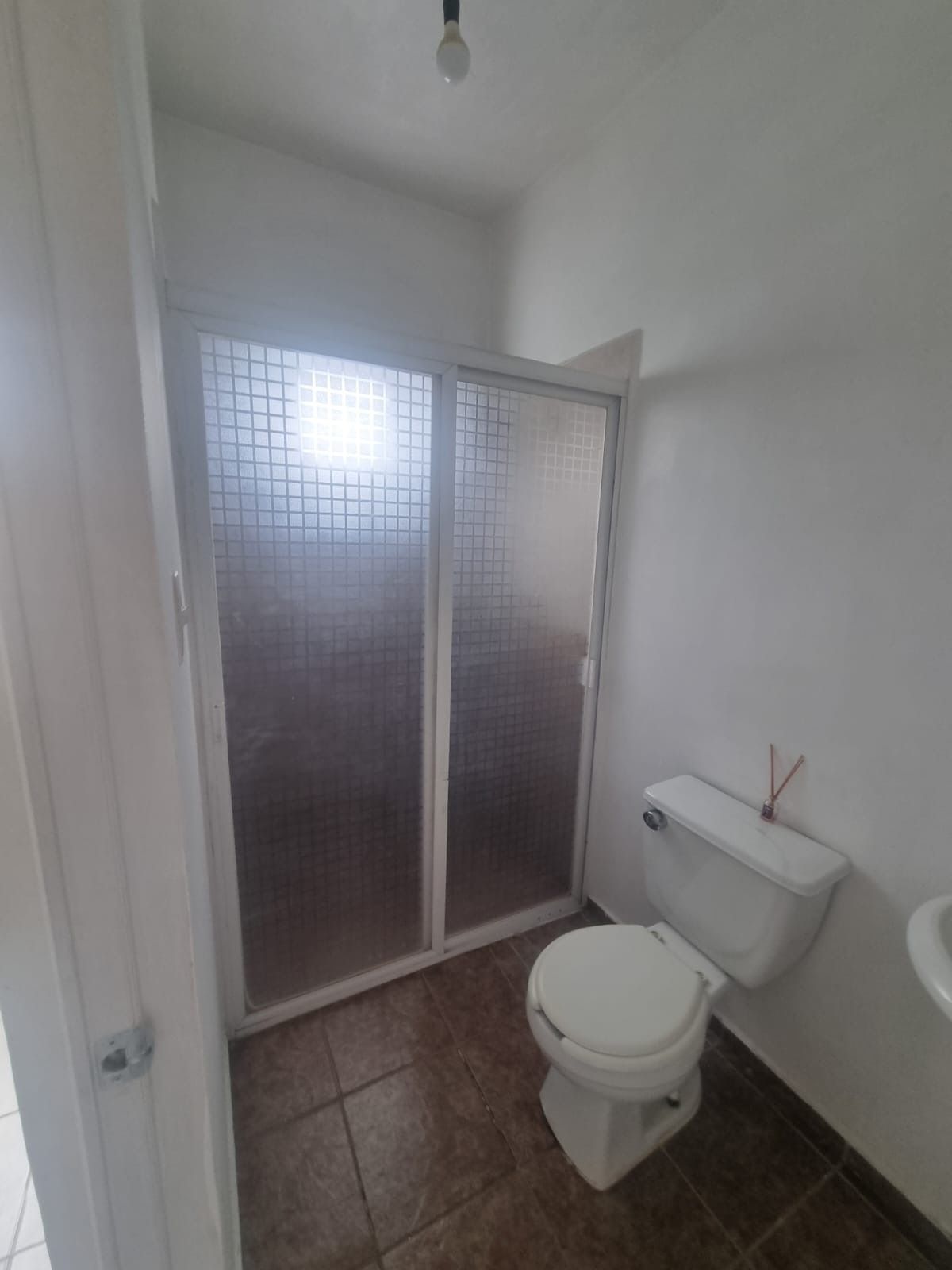 26 de 29: Baño completo