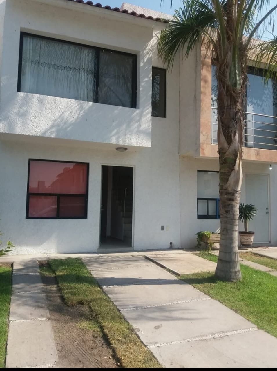 1 de 29: Fachada