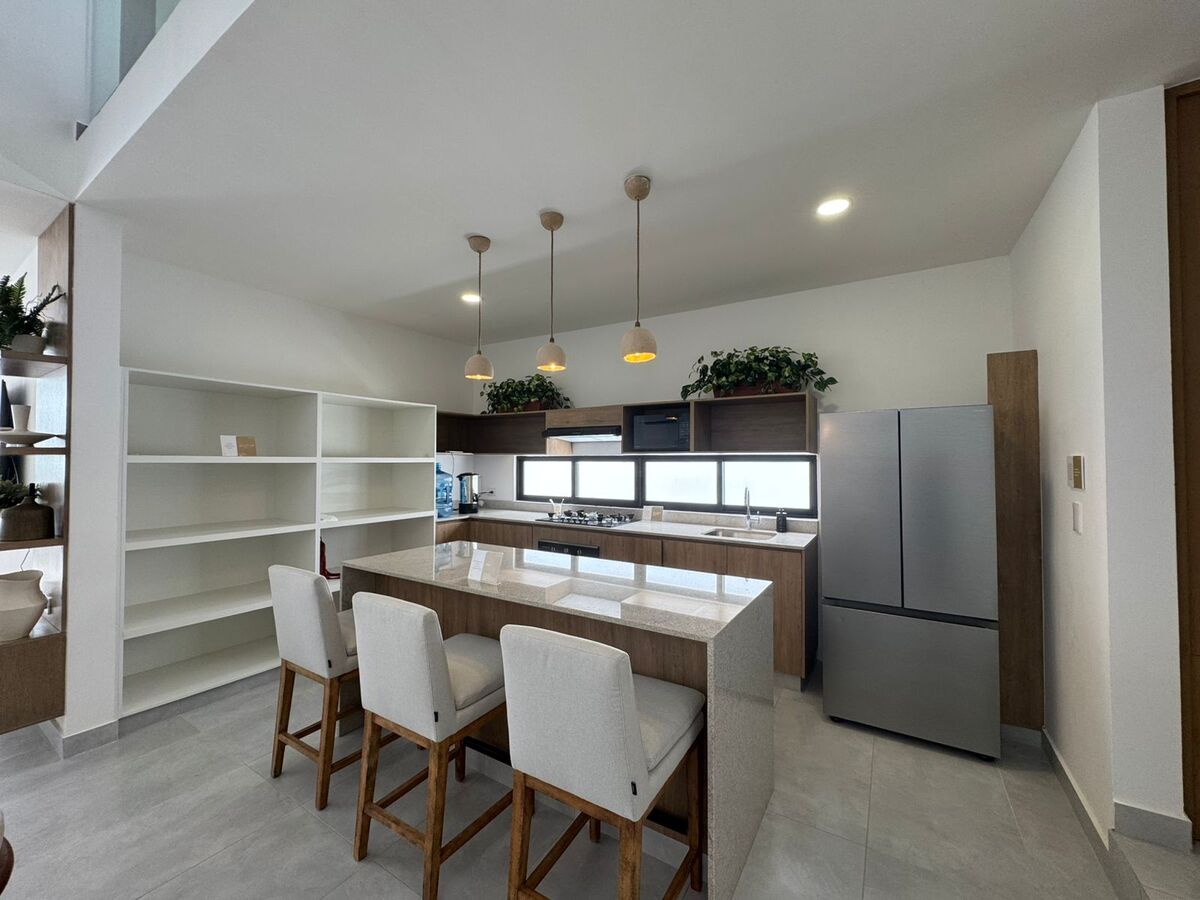 4 de 21: COCINA CON GAVETAS