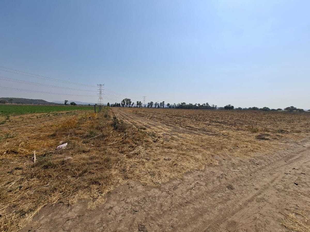 Terreno con Uso de Suelo Industrial Ligero, Cerca del Aeropuerto de Queretaro