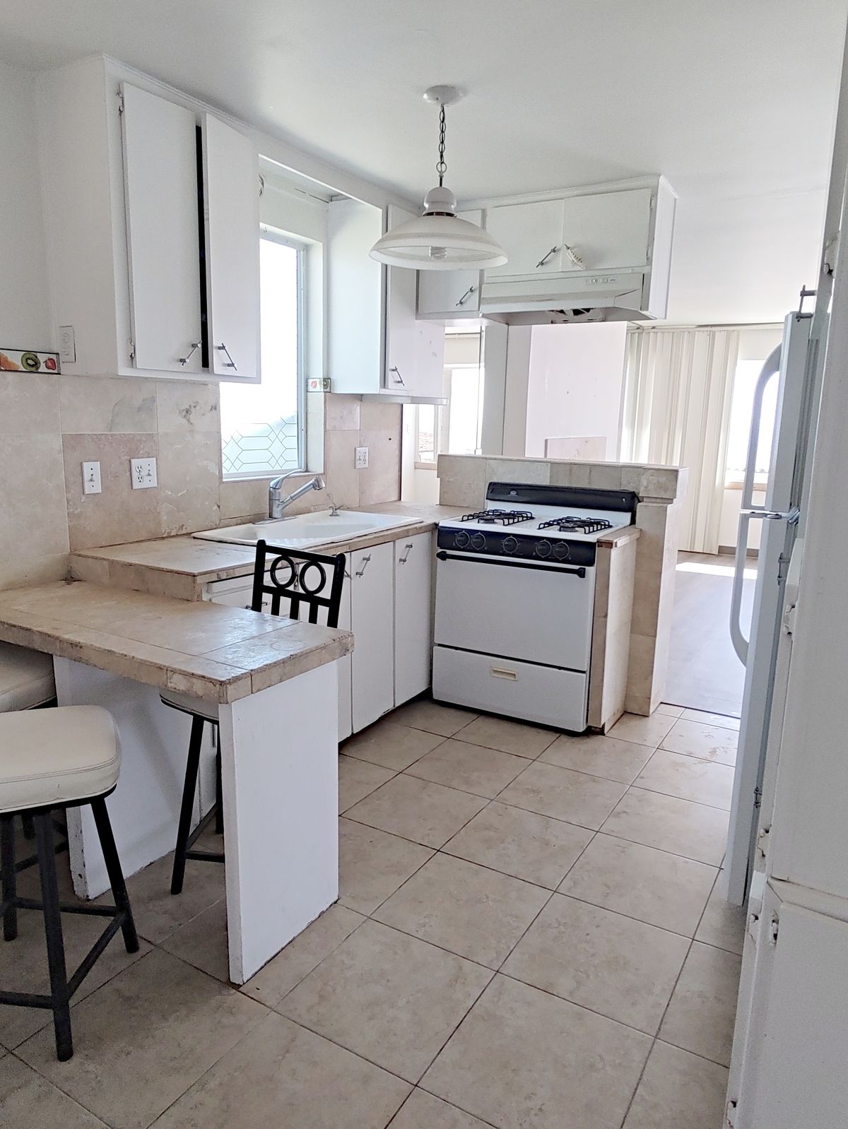 5 of 11: Kitchen