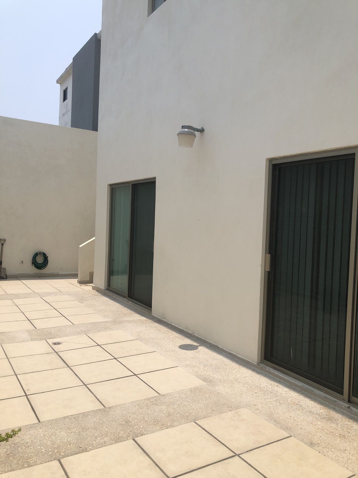 3 of 19: Terraza