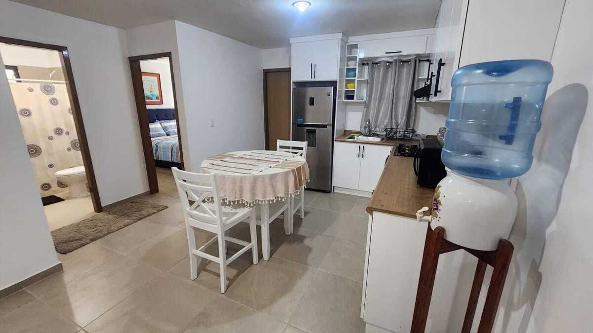 5 de 15: Kitchen & dining area
