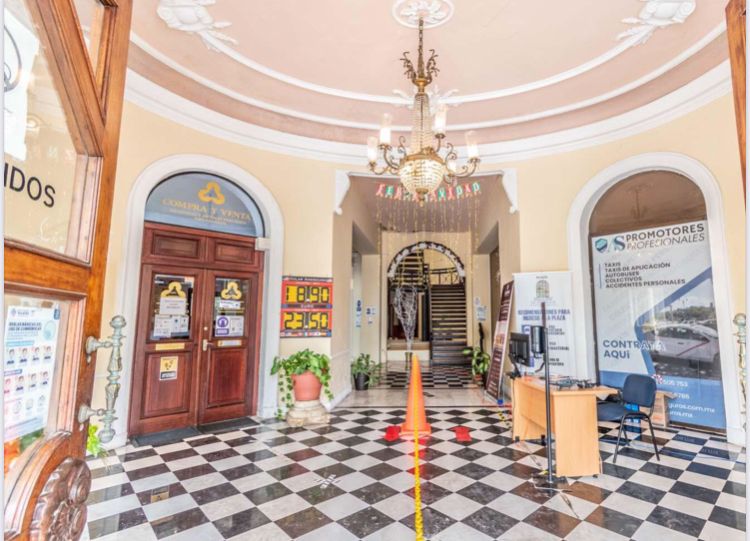 4 de 8: Lobby