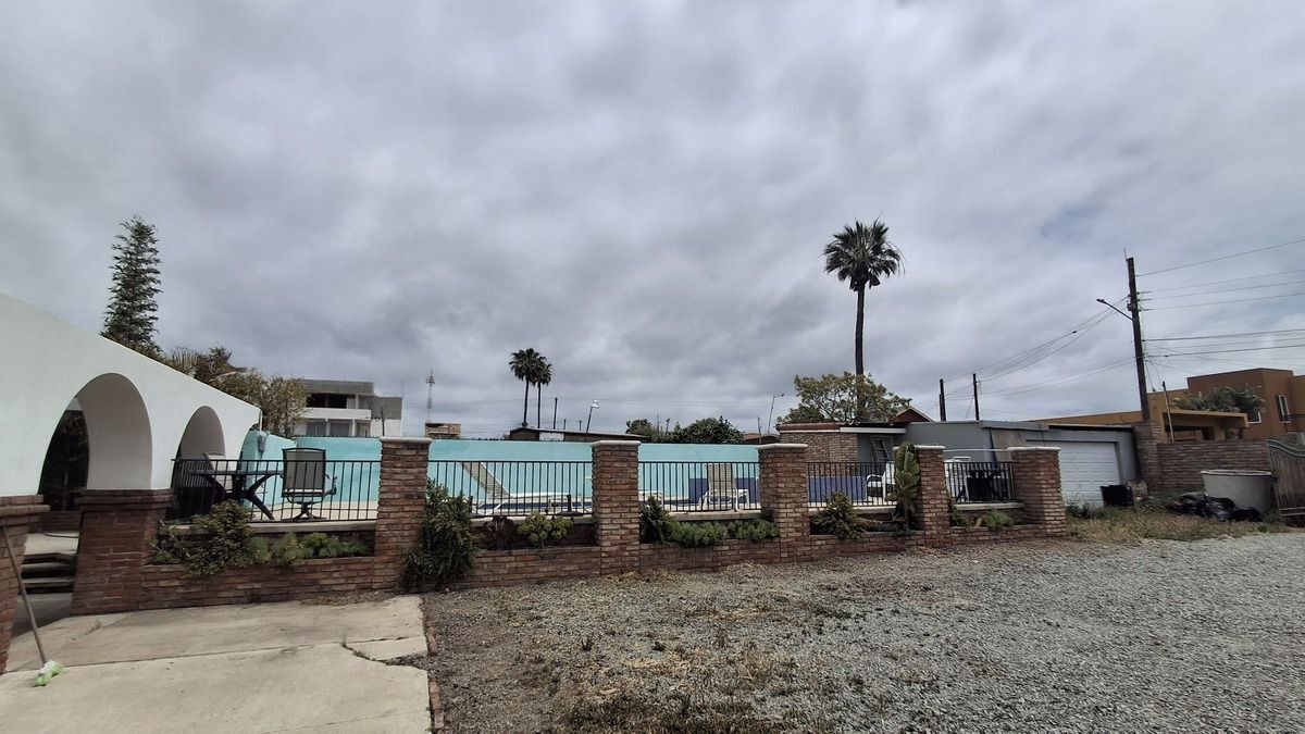 Se vende terreno comercial de 1600 m² a una cuadra del Hotel Rosarito Beach - foto 5