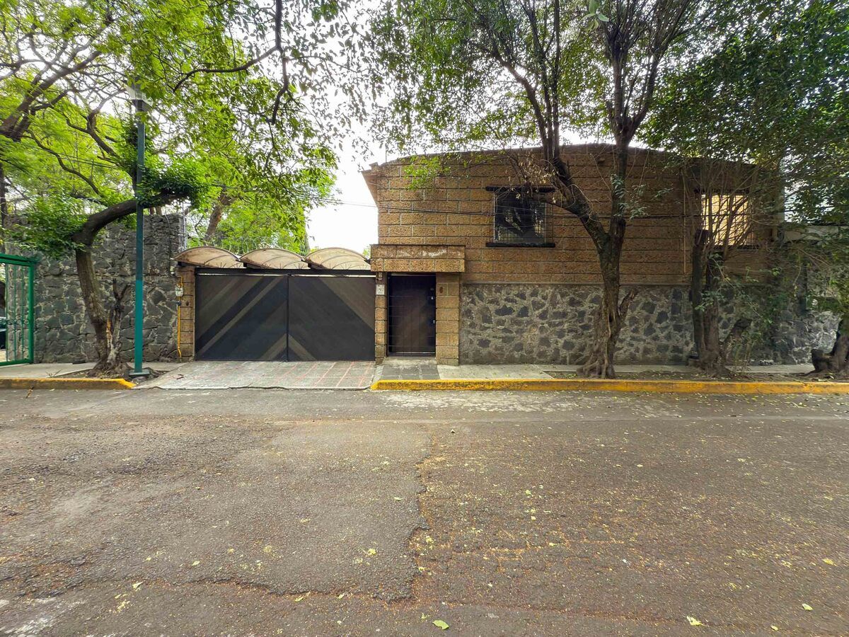 3 de 45: Fachada