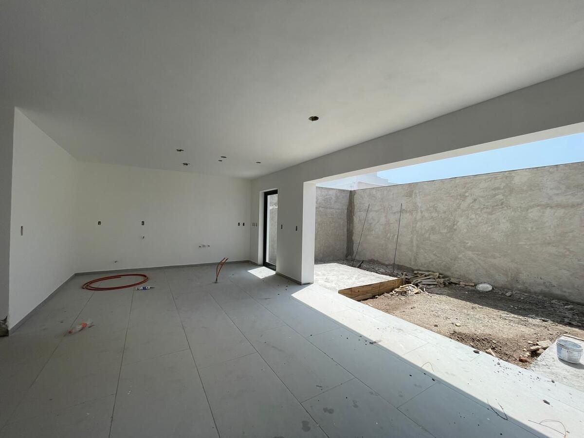 1 of 12: Cocina y comedor