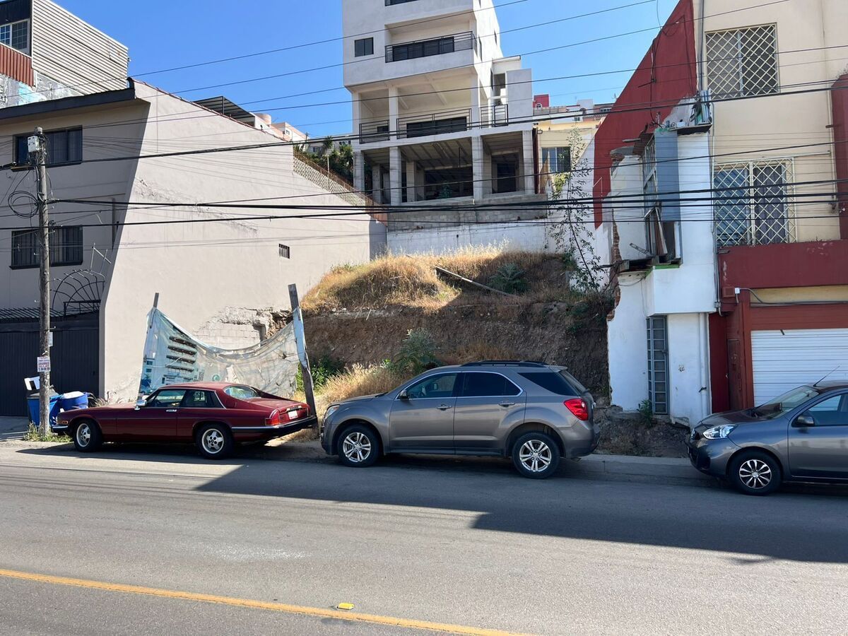 2 de 8