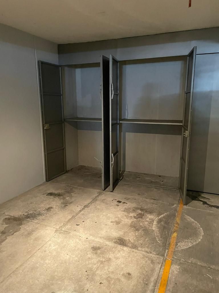 13 de 14: estacionamiento