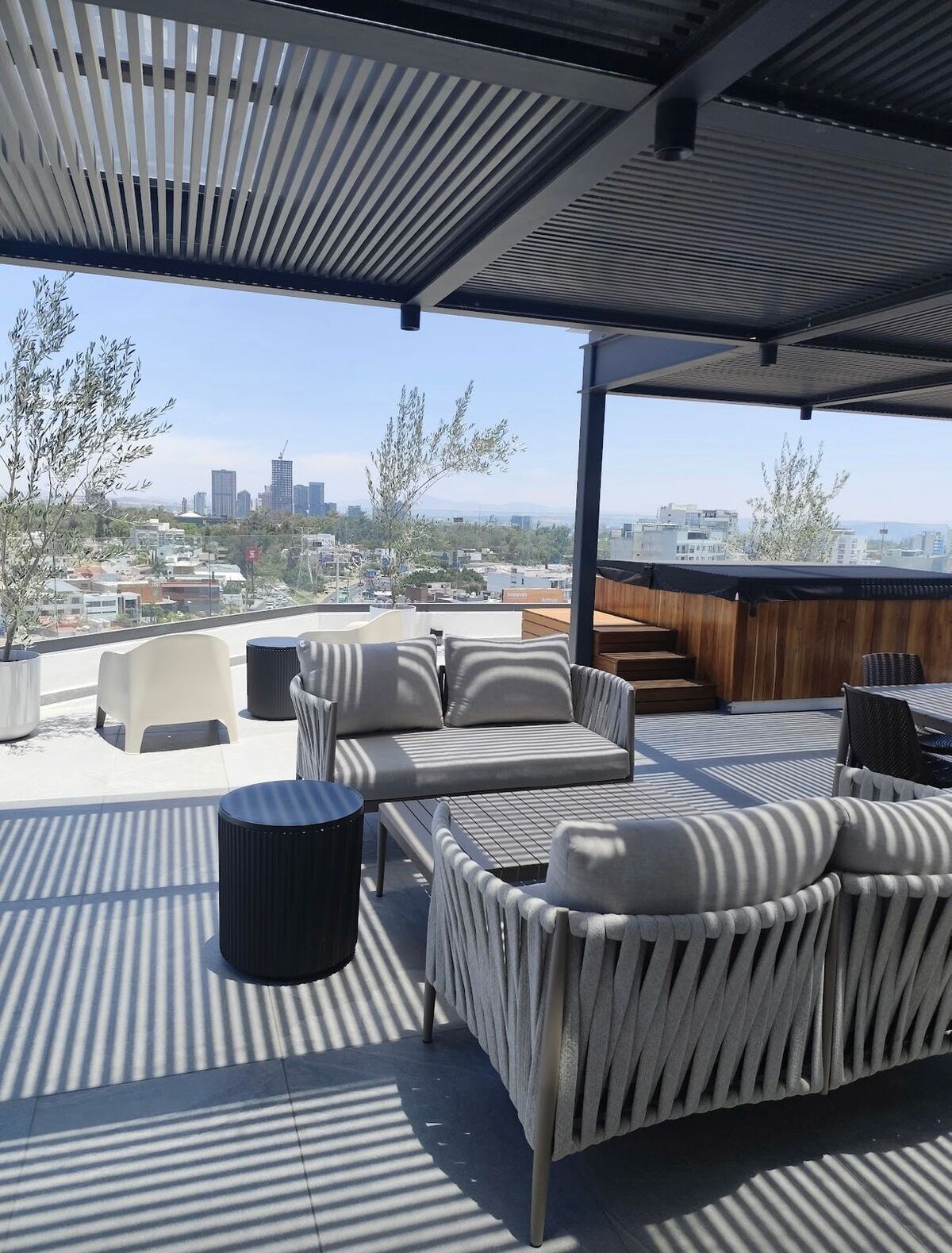 Apartamento Mobiliado para Alugar, Jardins da Pátria, foto 1 de 15
