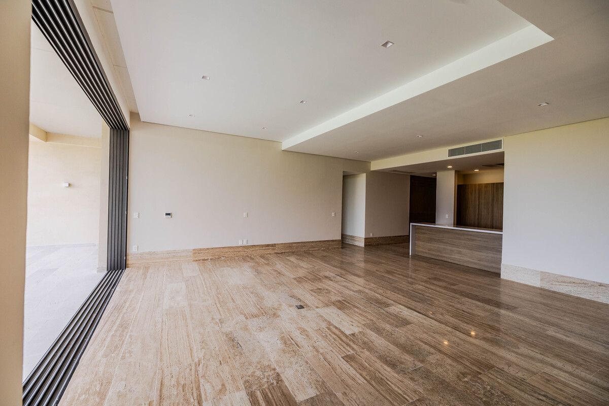 4 de 16: Sala y comedor