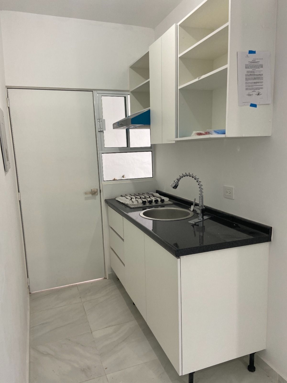 4 of 10: Cocina