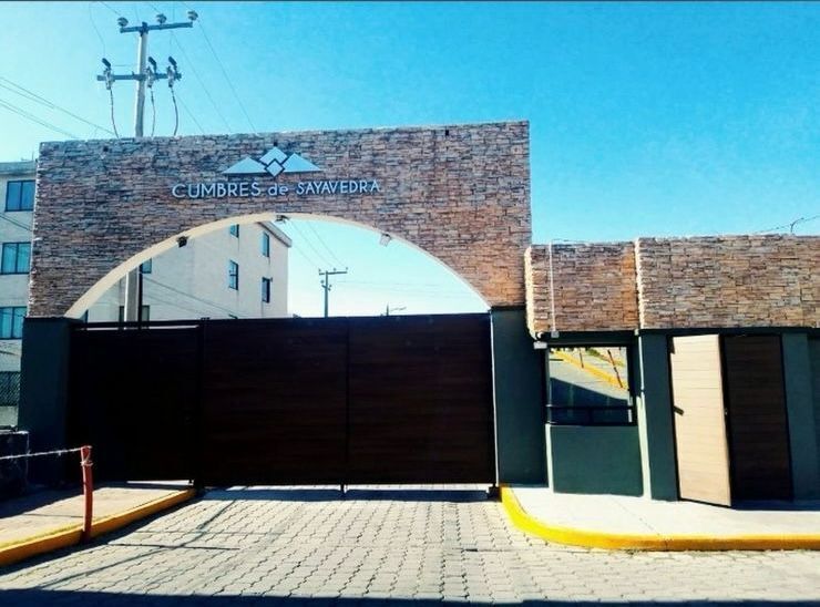 ENTRADA AL FRACCIONAMIENTO