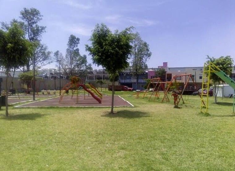 4 de 11: Áreas verdes y de juegos