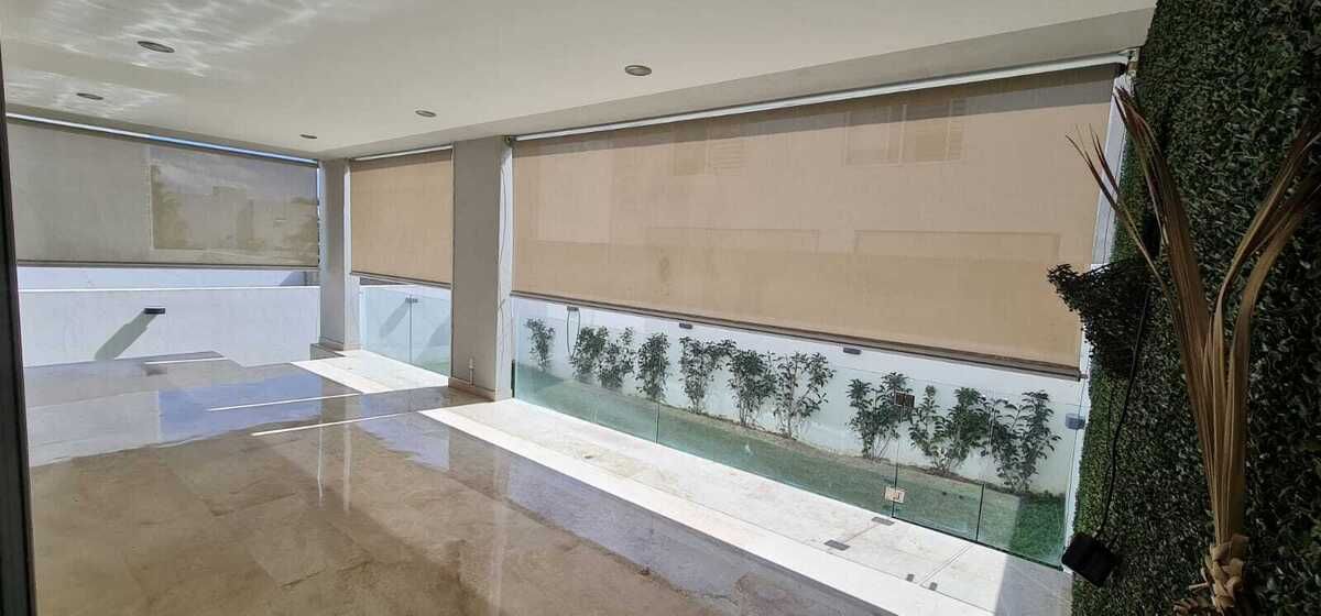 47 de 47: terraza y jardín
