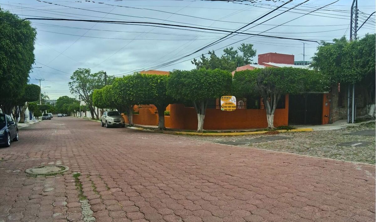 1 de 16