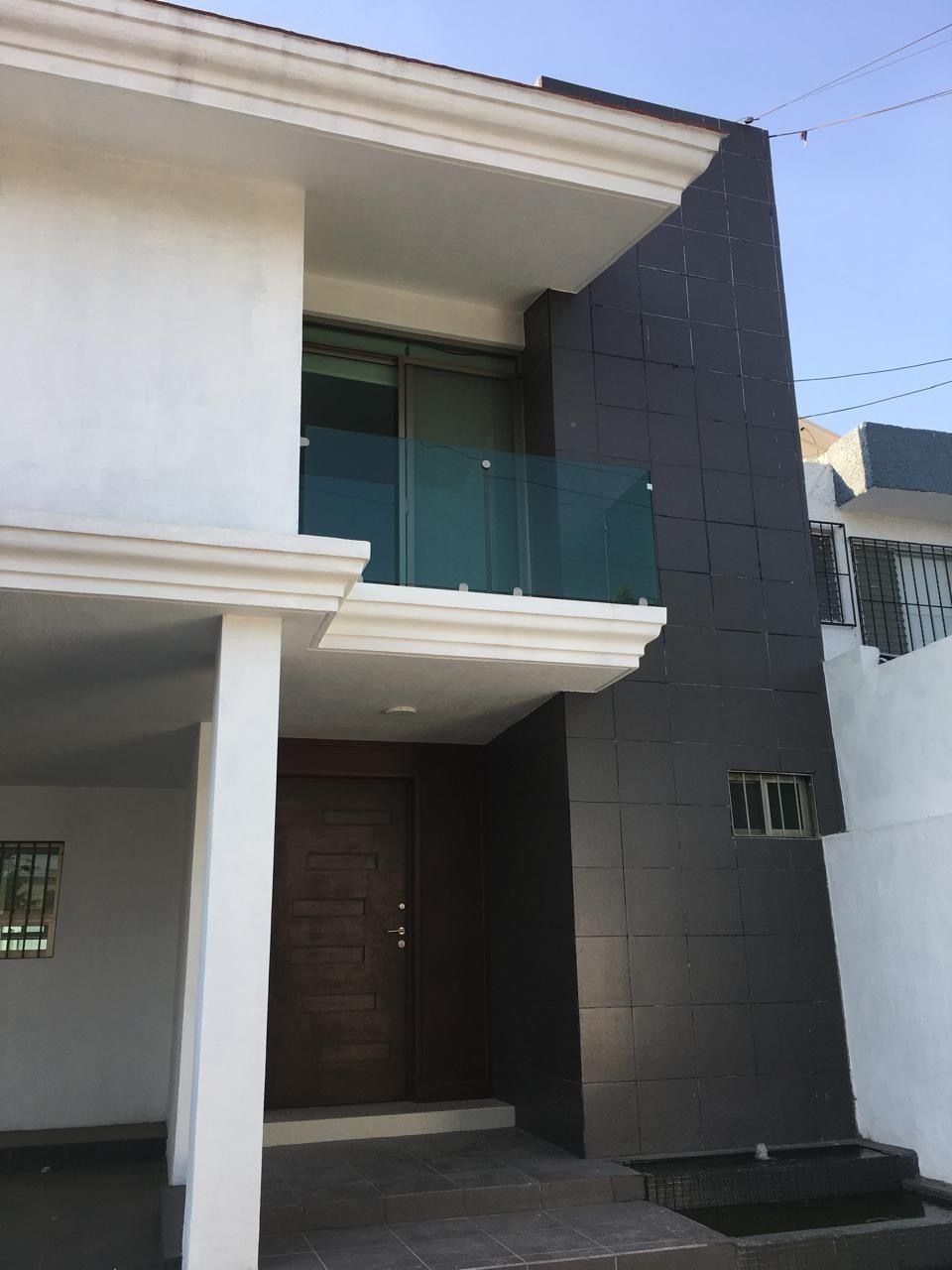 VENTA CASA AMPLÍSIMA Y REMODELADA, EN GUADALAJARA - foto 2