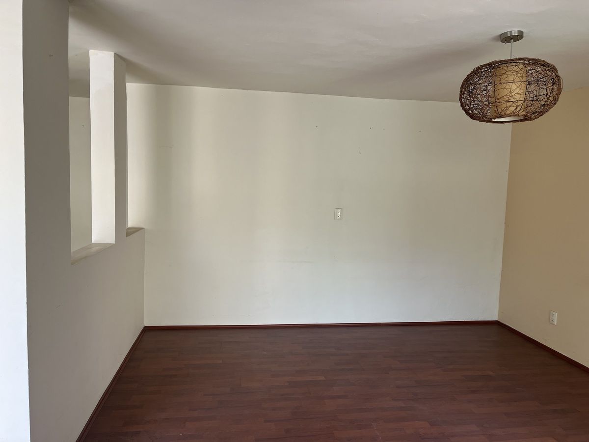 4 de 26: Sala
