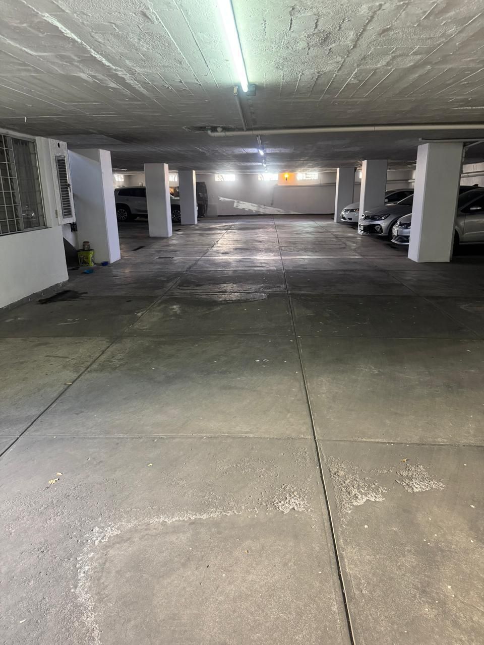 17 de 19: estacionamiento en sótano