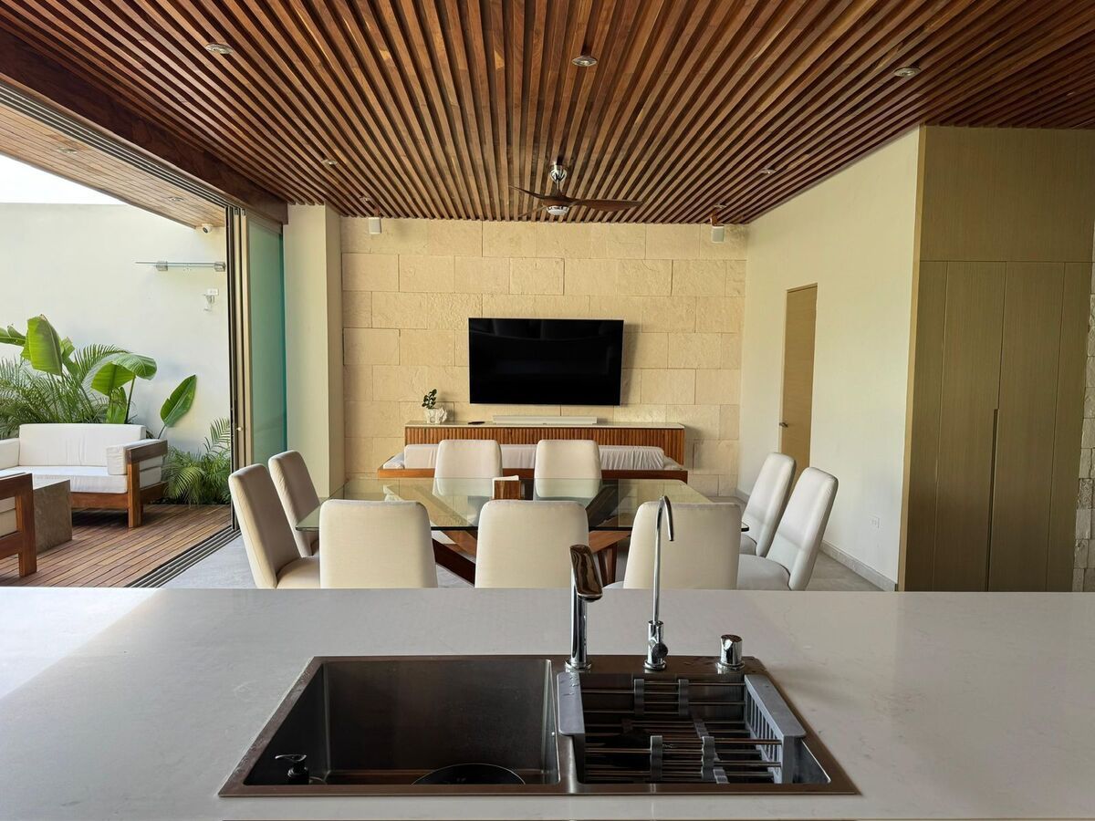 2 de 17: https://assets.easybroker.com/property_images/5267127/907218