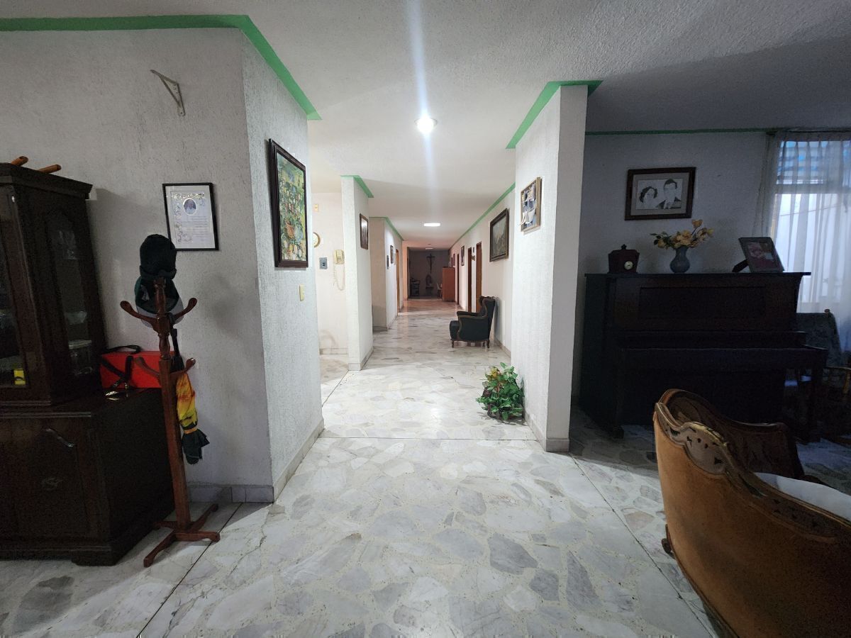 8 de 25