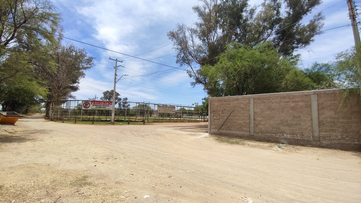 15 of 16: Campo de Beisbol