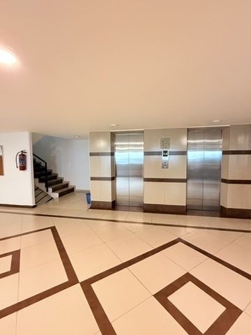 3 de 24: Lobby
