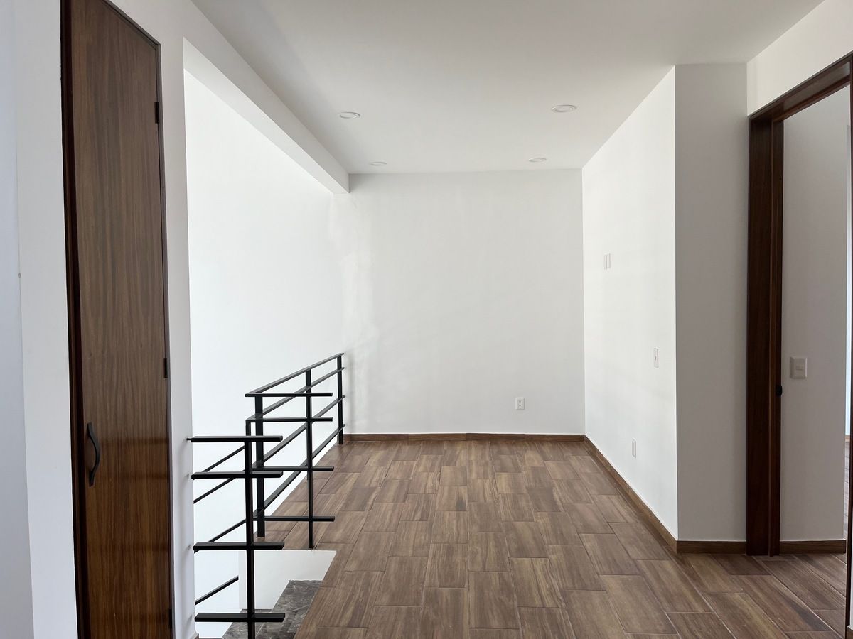 15 de 41: espacio distribuidor amplio