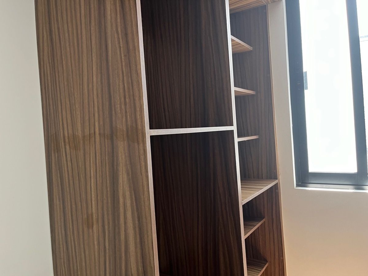 19 de 41: closet vestidor