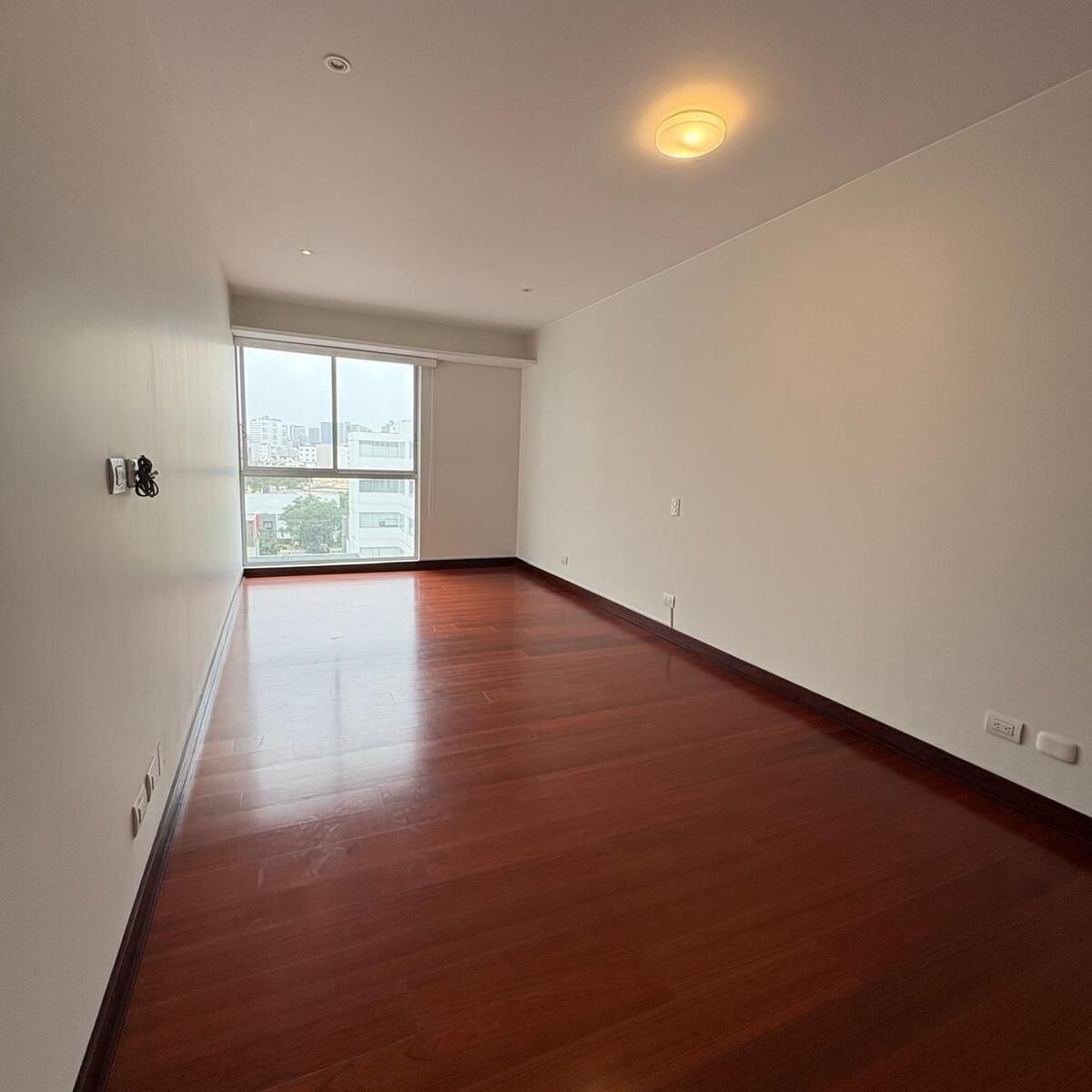 3 de 16: Gran dormitorio principal