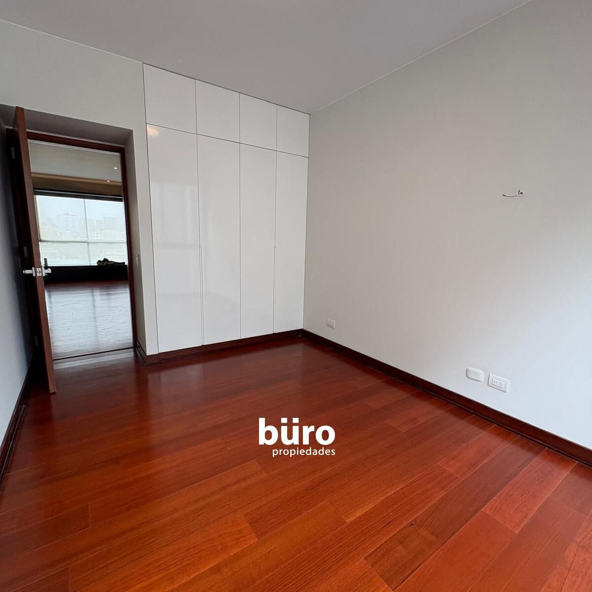 5 de 18: Dormitorio secundario