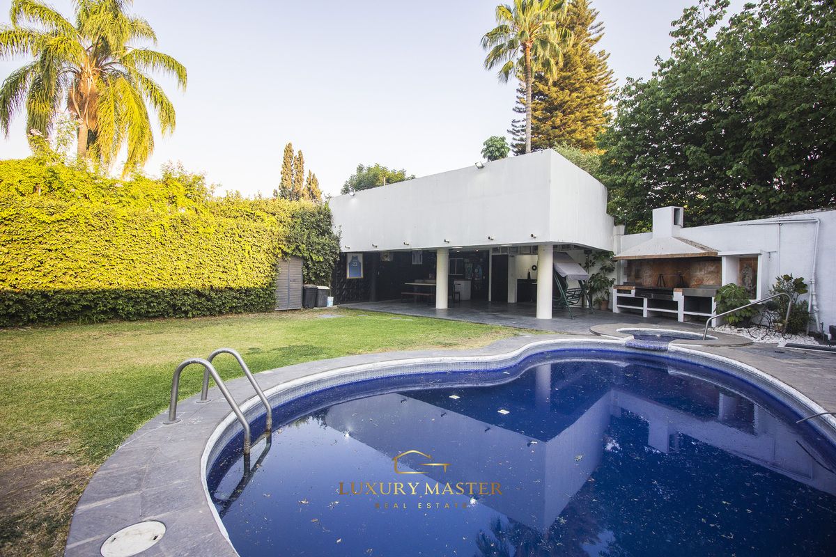 2 of 34: Casa en Las Fuentes en Venta Alberca