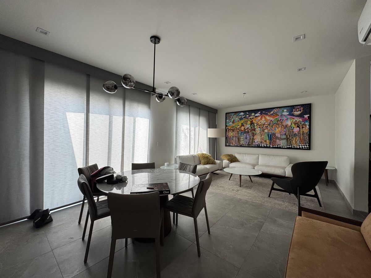 5 of 18: Sala / Comedor