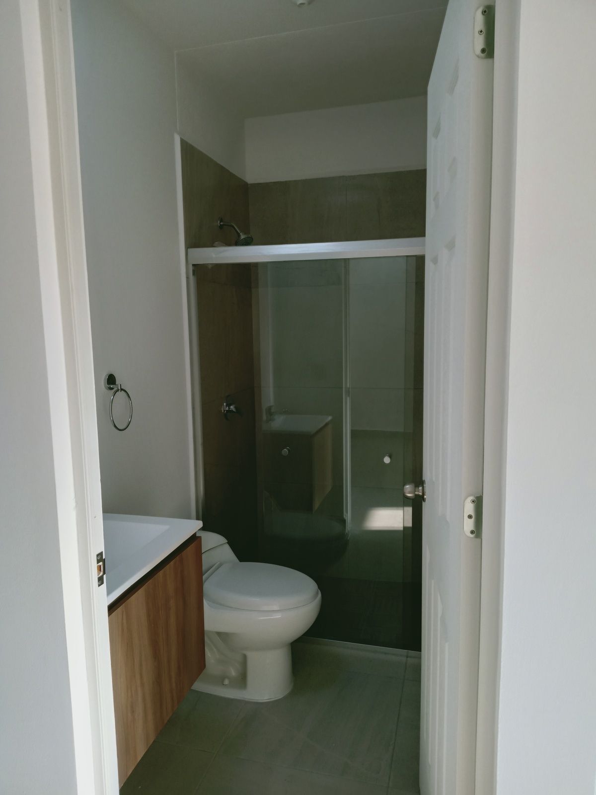 BAñO COMPLETO EN HABITACIÓN 1