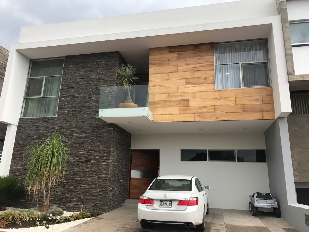 Casa en Venta, La Rioja, Tlajomulco de Zúñiga | EasyBroker