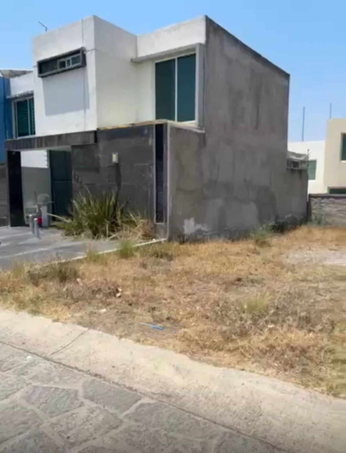 Terreno en Venta en Senderos de Monteverde, Tlajomulco de Zúñiga! - foto 2