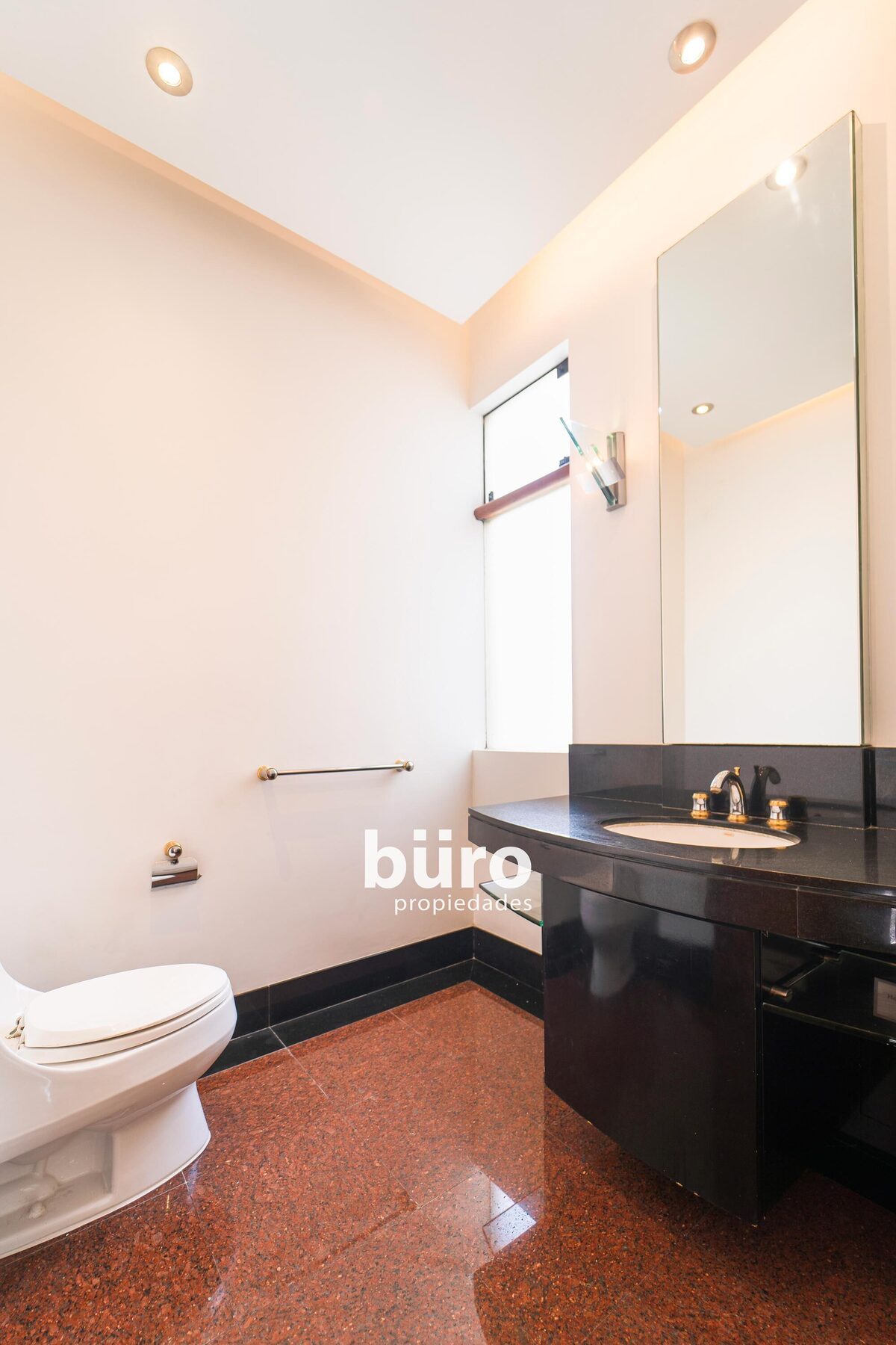 14 de 43: Baño