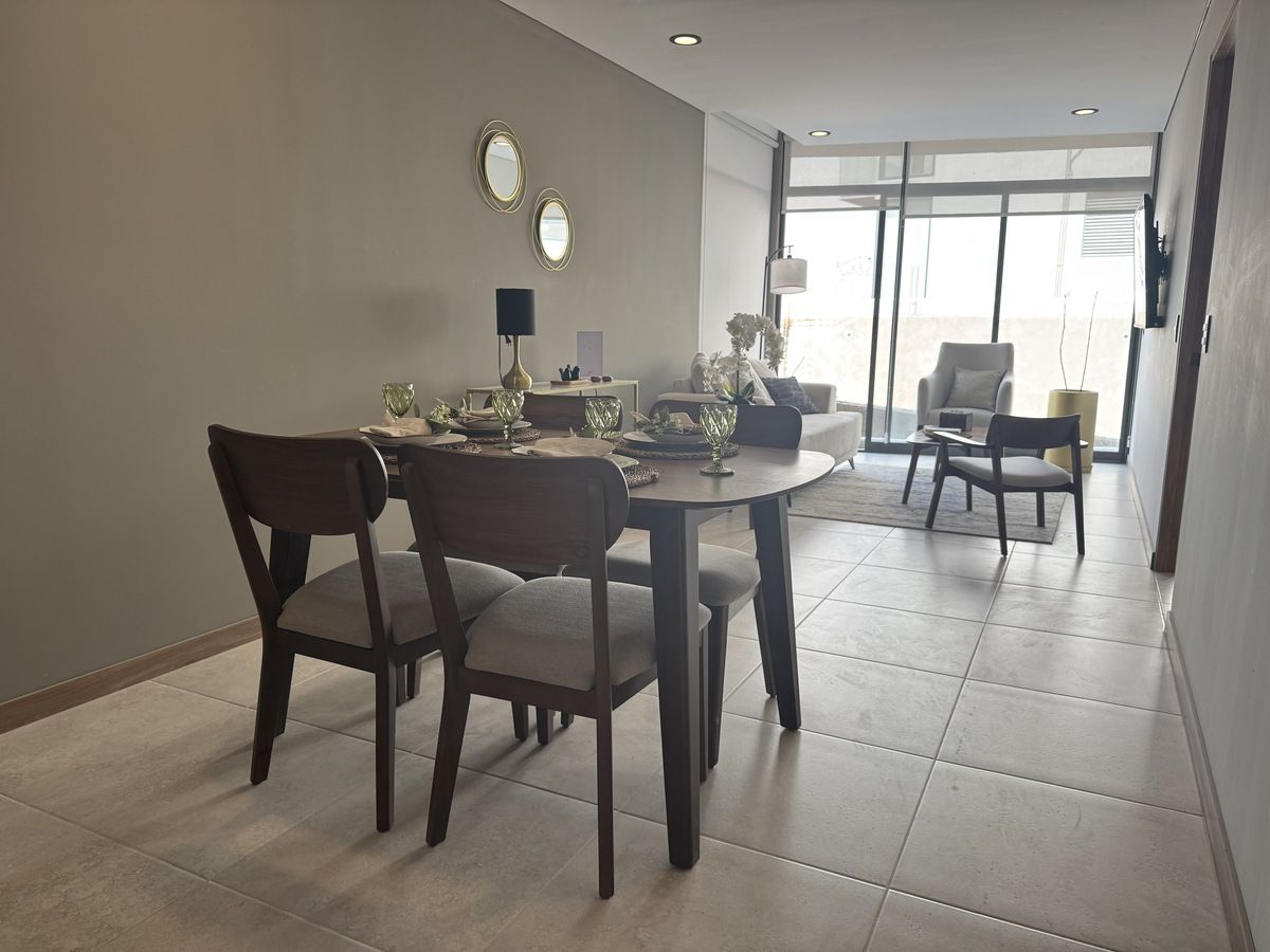3 de 16: Comedor y sala